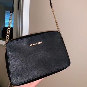 Michael Kors signature jet set black crossbody bag